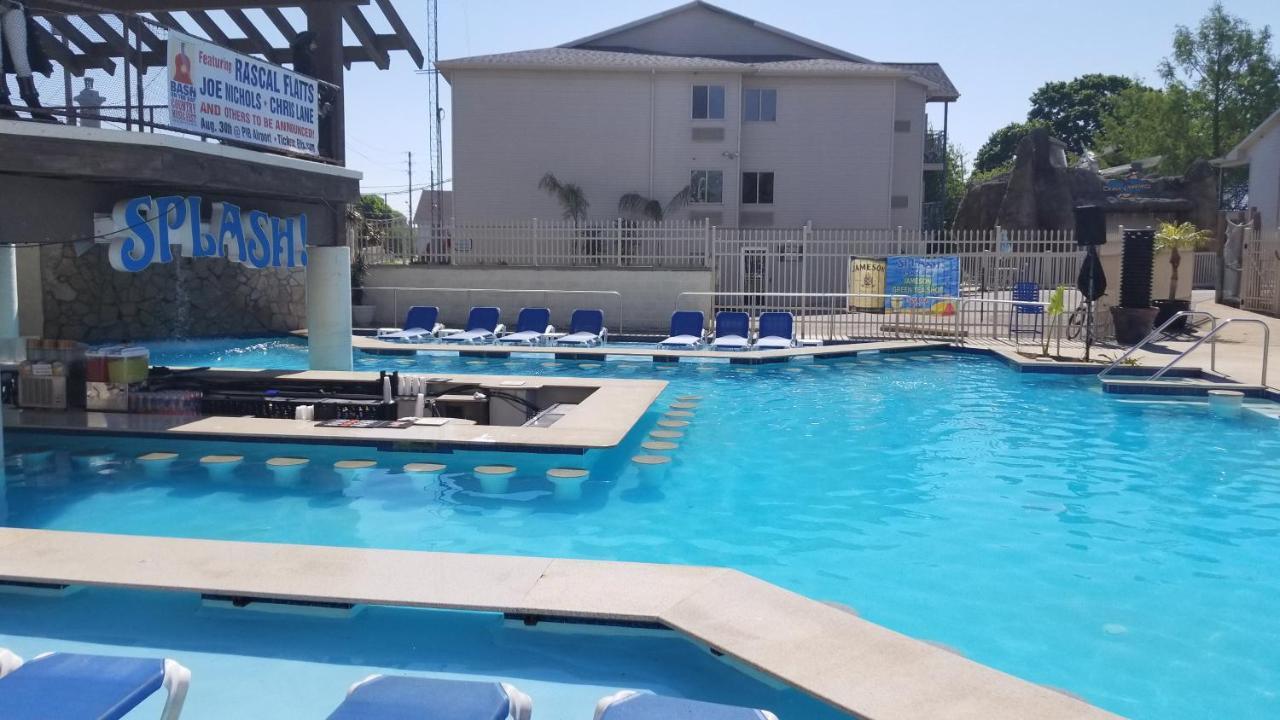Grand Islander Hotel Put-in-Bay Buitenkant foto