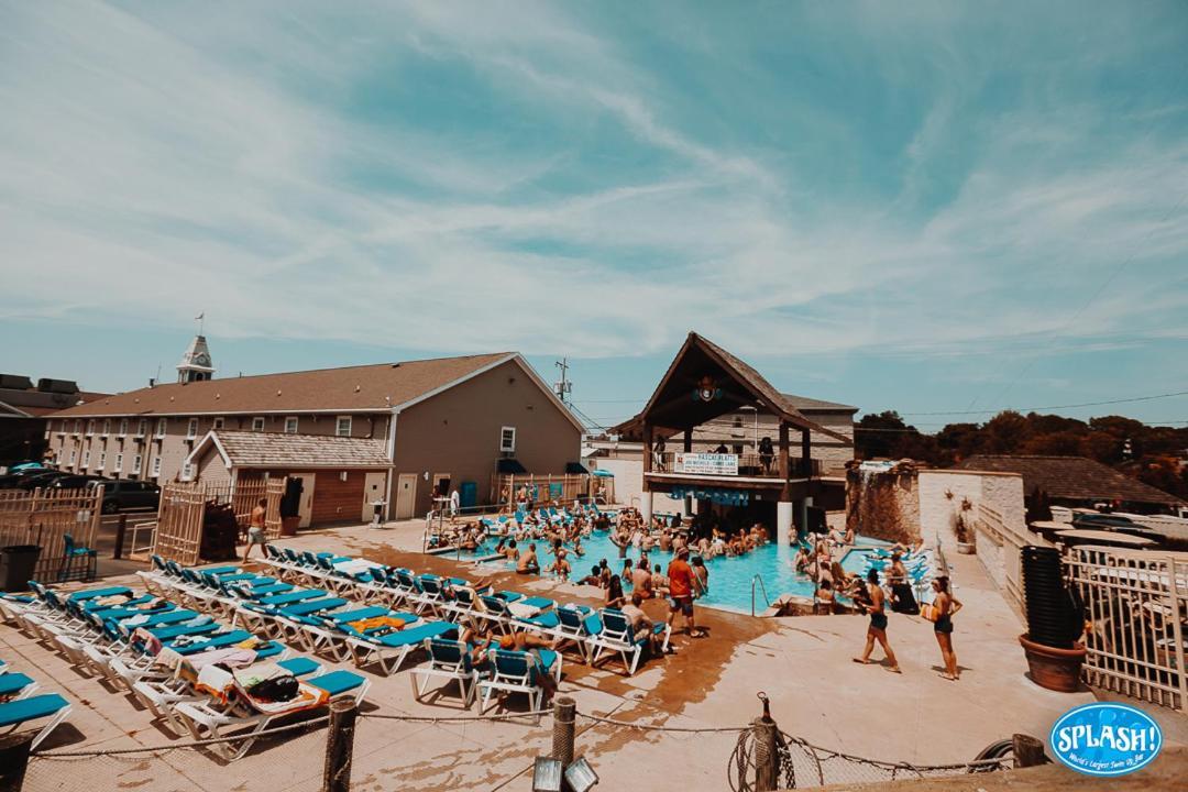 Grand Islander Hotel Put-in-Bay Buitenkant foto